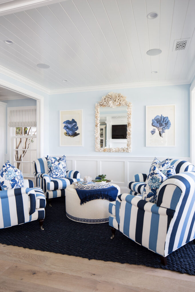 My Life in Blue & White sitting area